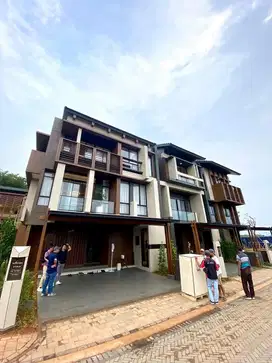 Rumah konsep Jepang 3 lantai Wynyard BSD Serpong