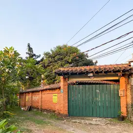 DIJUAL RUMAH ANDARA DI SAMPING TOL ANTASARI DEPOK.