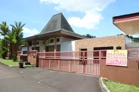 Rumah/Villa Megamendung Bogor LT 1082 LB 635 SHGB 7 KT 5 KM
