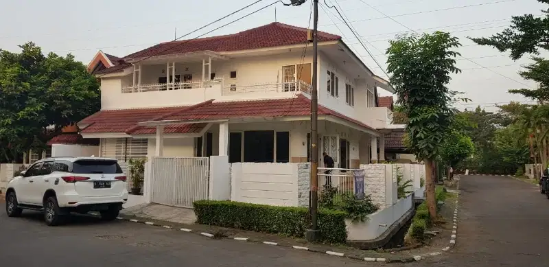 dijual rumah hook bintaro jaya sektor 5 jl mandar