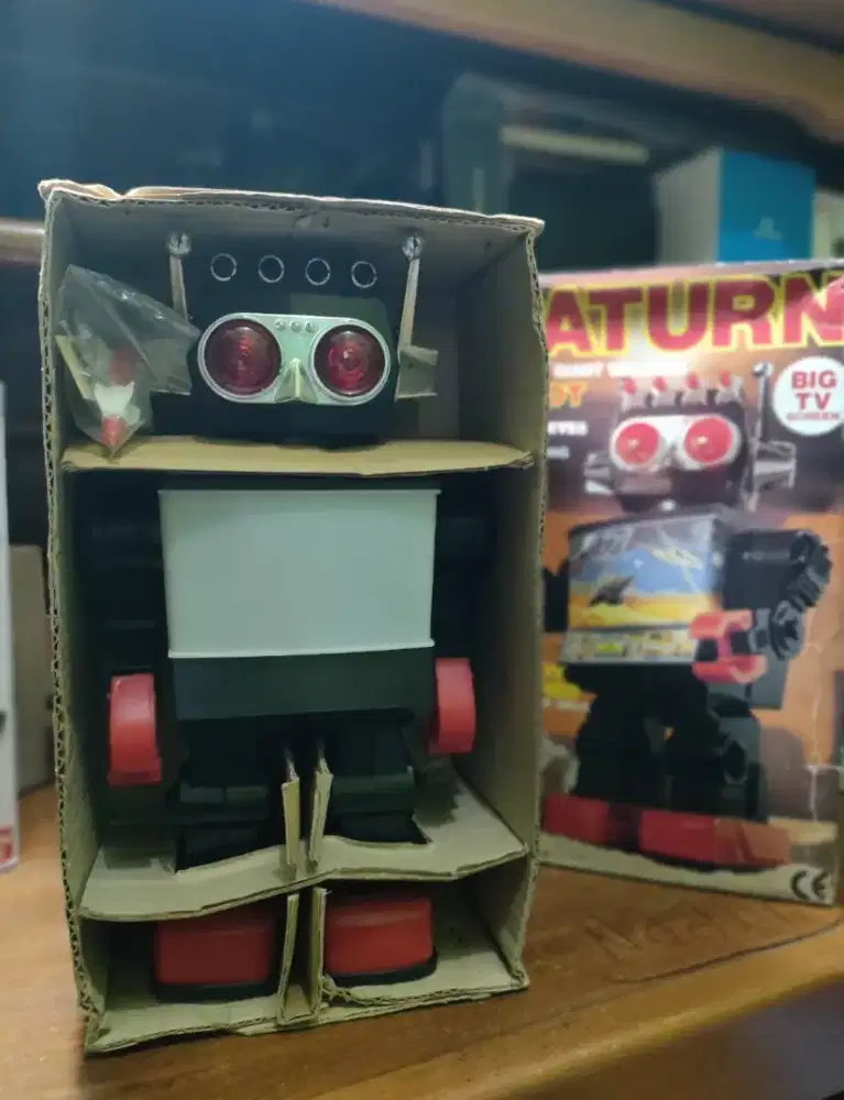 Robot Saturn Vintage Rare Komplit