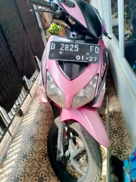Jual motor vario cw 2006 warna pink