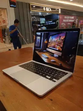 Macbook Pro M1 , 13 inch 2020