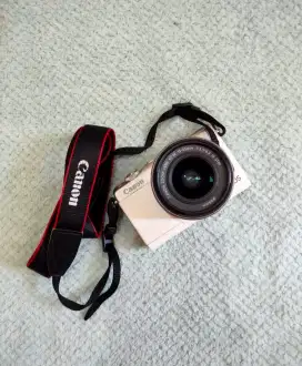 DIJUAL KAMERA CANON EOS M100