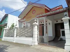 Rumah Cantik Jl Onggomertan Maguwoharjo 4 Menit Hotel Orchid