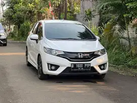 HONDA JAZZ RS CVT 2016 PUTIH ISTIMEWA