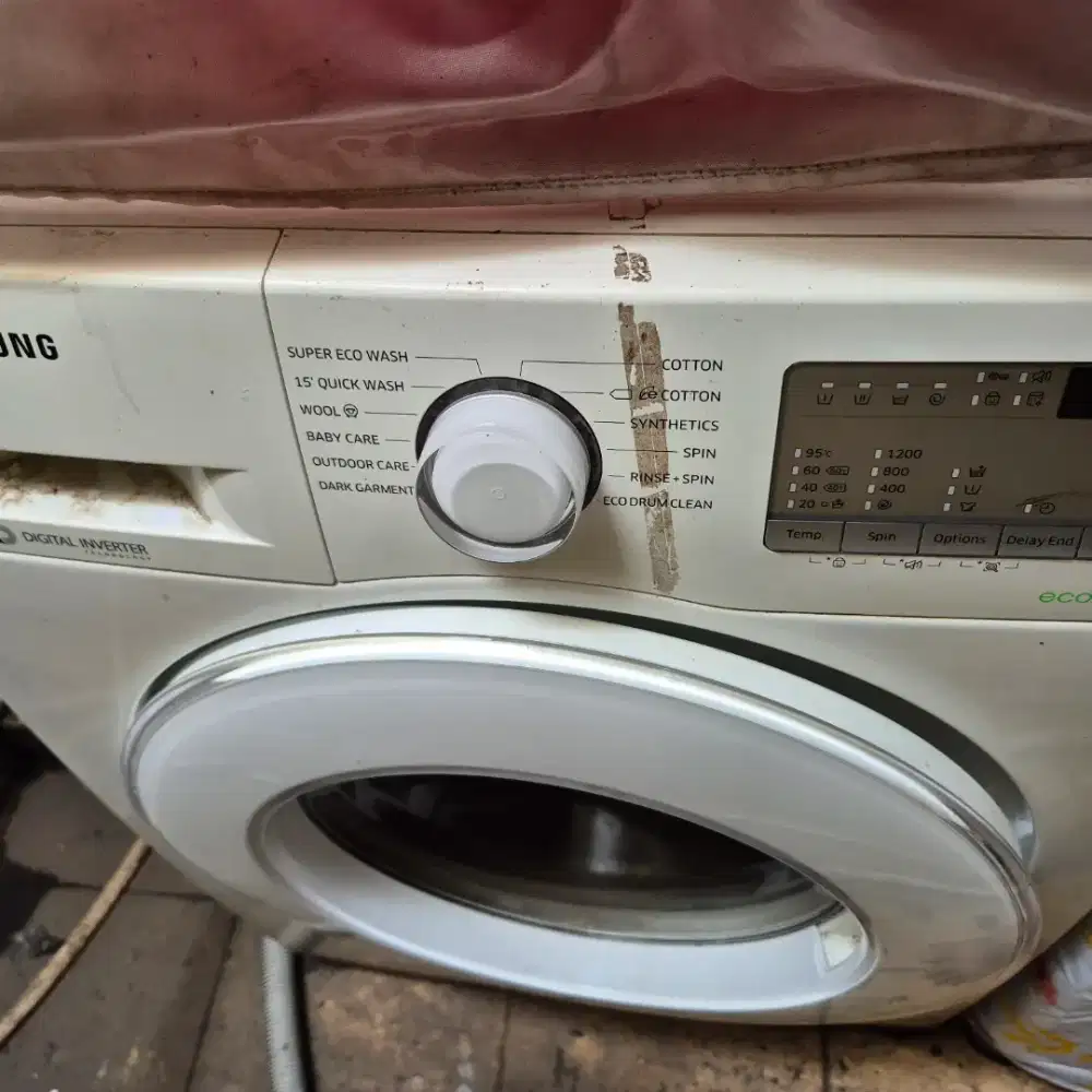 Mesin cuci front loading samsung
