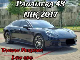 Low KM / Porsche Panamera 4S 4 S 2017