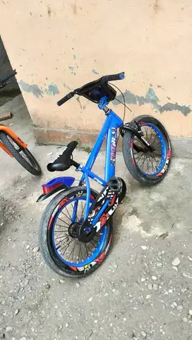 Sepeda anak bekas
