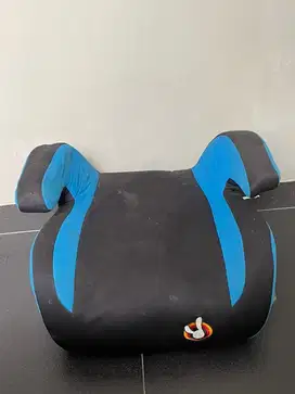Booster seat kursi mobil anak