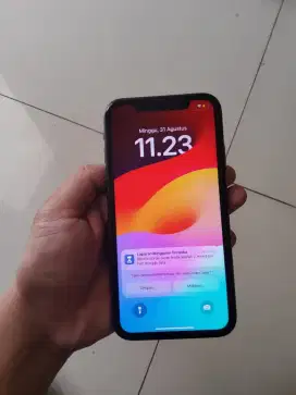 IPHONE 11 RAM 64 BATANGAN MULUS