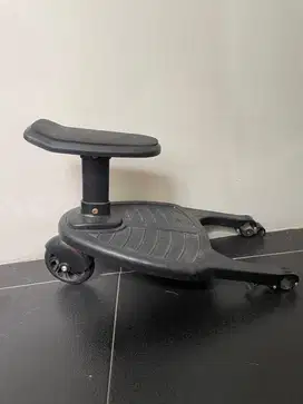 Pijakan dudukan stroller