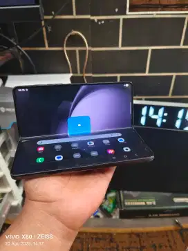 Samsung Z Fold 5 Sein Normal Bisa TT