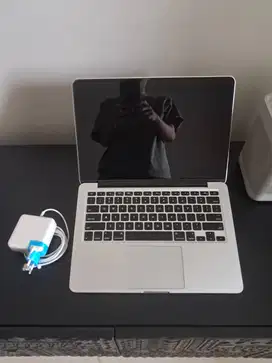HARGA NETT - Macbook Pro 2015 i5 8/256