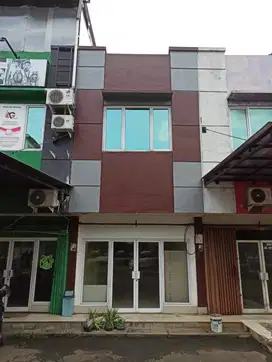 RUKAN SIAP PAKAI LOKASI STRATEGIS KARAWACI JL TEUKU UMAR