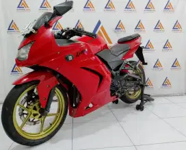 Kawasaki ninja karbu 250cc THN 2011 (ss lengkap/PJK hidup/mesin aman)