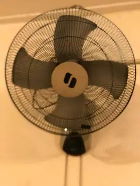 Kipas Angin Dinding / Wall Fan 18 inch