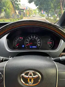 VOXY 2018 HITAM SPESIAL 23 RIBU KM