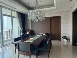 Dijual Cepat Apartment Mewah Pakubuwono Signature 4 BR Full Furnished