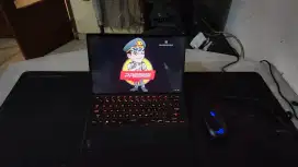 ASUS ROG Flow Z13 16 gb  + Mouse Rog + mouse pad Rog + stik Logitec