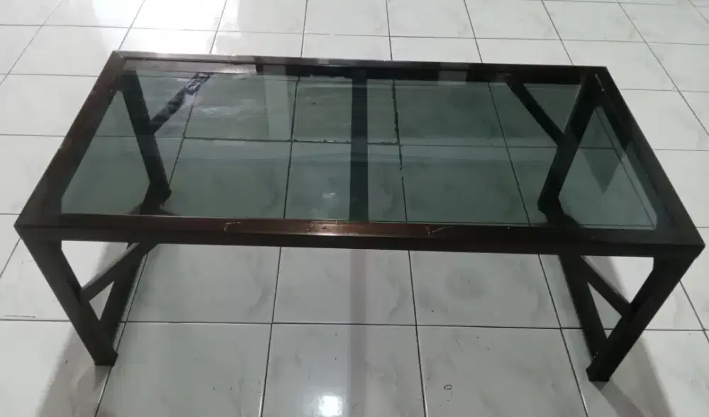 Meja kaca murah