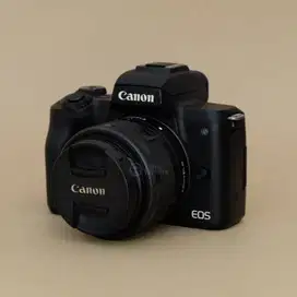 Canon M50 Kit 15-45mm IS STM Black