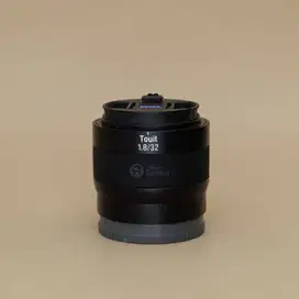 Carl Zeiss Touit 32mm F1.8 For Sony E