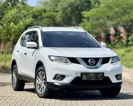 DP 10 jt! Nissan Xtrail 2.5 Matic 2016 Antik Spt Baru!!