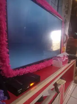 Di jual lcd tv polytron 32