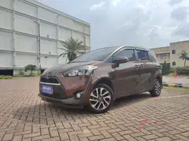Toyota Sienta  1.5 V Bensin-MT 2016 Coklat