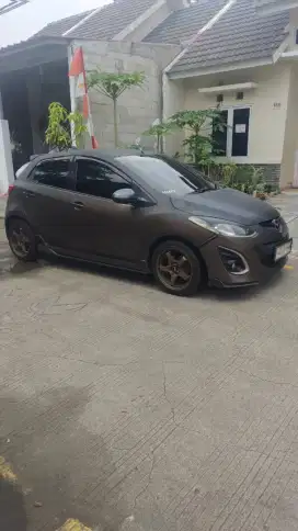 Mazda 2 V 2014 Mulus