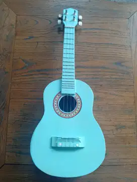 GITAR UKULELE WARNA BIRU