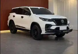 Toyota Fortuner VRZ GR Sport 2.8 AT Tahun 2022