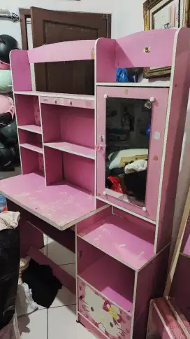 MEJA BELAJAR HELLO KITTY