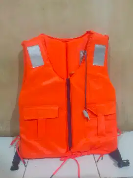 JAKET/ROMPI PELAMPUNG