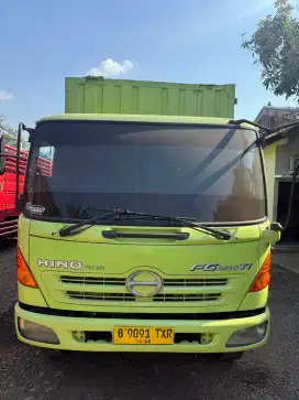 Truk Hino Lohan Engkel FG235JP Th'10 Box Pintu Samping Tgn 1 Orisinil
