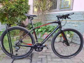 Sepeda Specialized Sirrus Pro Carbon Hybrid Gravel