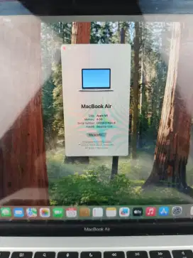 Macbook Air M1 13 Inch Ram 8 Ssd 512 lengkap full set like Silver