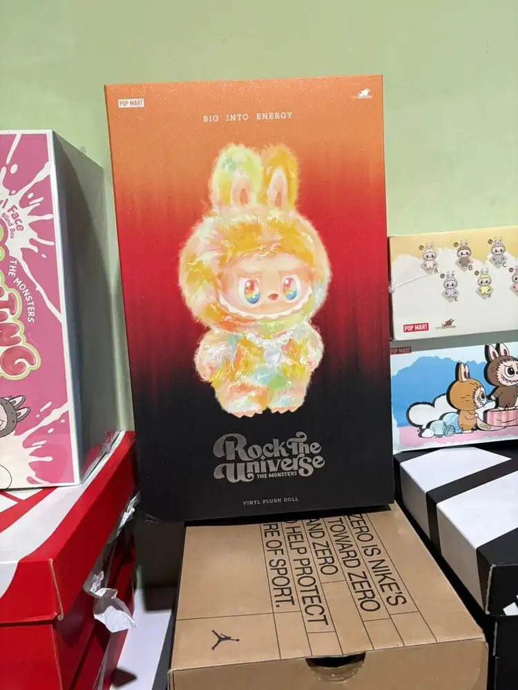 Labubu monster Big Into Energy Series