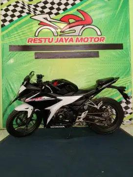 Honda CBR 150 R th 2017 kredit dp0#rjm