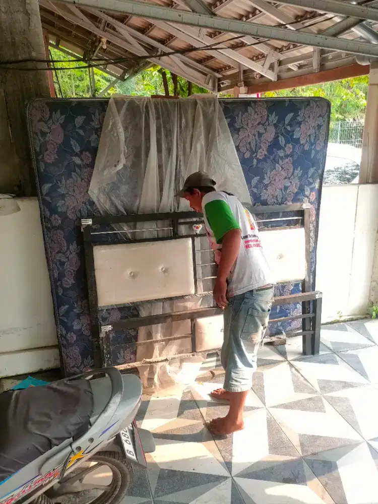 Murahhh Kasur Spring Bed double bed dengan Dipan besi