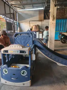 Prosotan anak model Tayo lengkap dengan ayunan, kondisi bagus