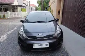 Kia rio matic 2014, kilometer cuma 60rban!