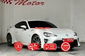 Toyota FT 86 TRD Matic tahun 2019 Putih FT86 AT 2.0 DP minim