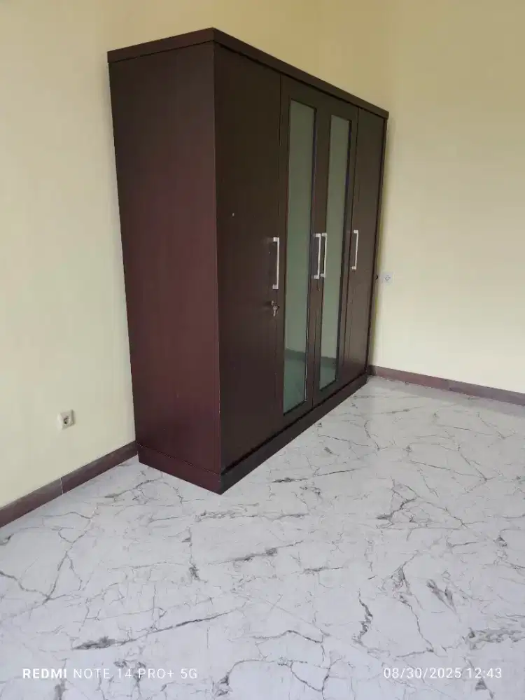 Lemari Baju 2 Pintu