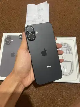 iPhone 16 plus 128 garansi resmi SA/A baru aktivasi garansi on 08/2026