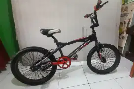 Sepeda Bmx Pacific