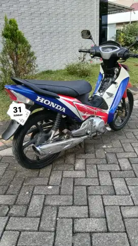 Supra x 125 Biru merah