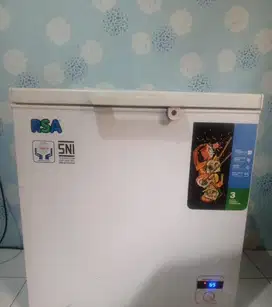 Freezer Box 199 L