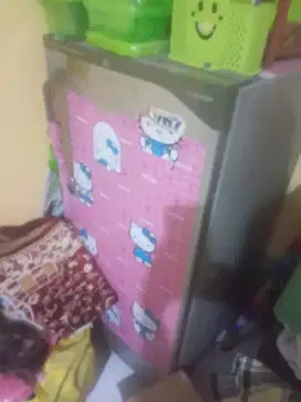 Jual kulkas 1 pintu merek Toshiba